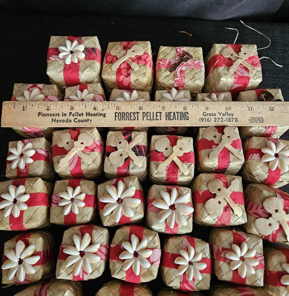 Traditional Hawaiian Lauhala Gift Baskets Lot Of 32 Handmade Small